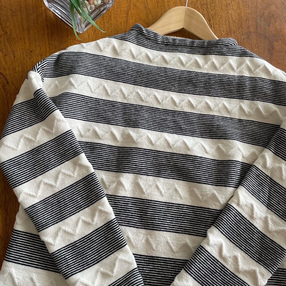 Eri + Ali Sabori Sweater - Picture 8 of 10